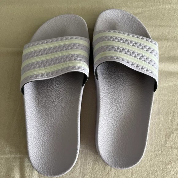 NEW Adidas Lilac Adilette Slides - Picture 3 of 4